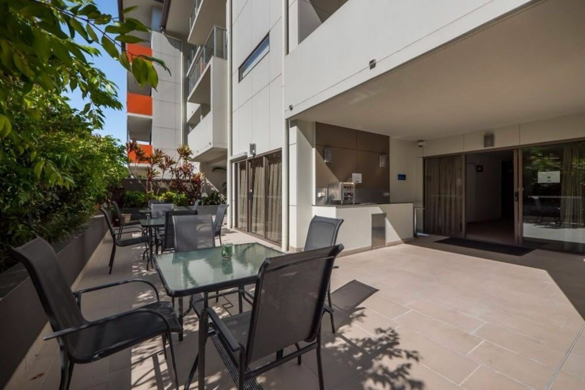 Essence Apartments Chermside Брисбен Экстерьер фото